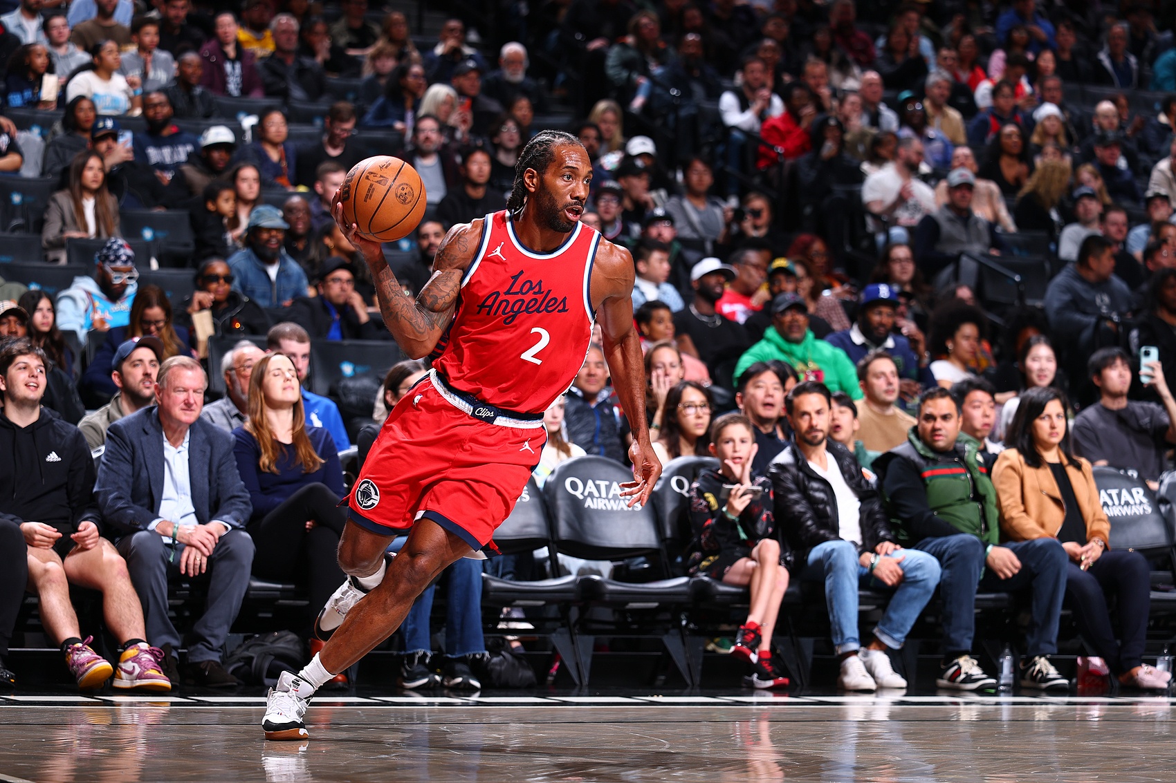 快船客场胜出，哈雷尔接管比赛的简单介绍