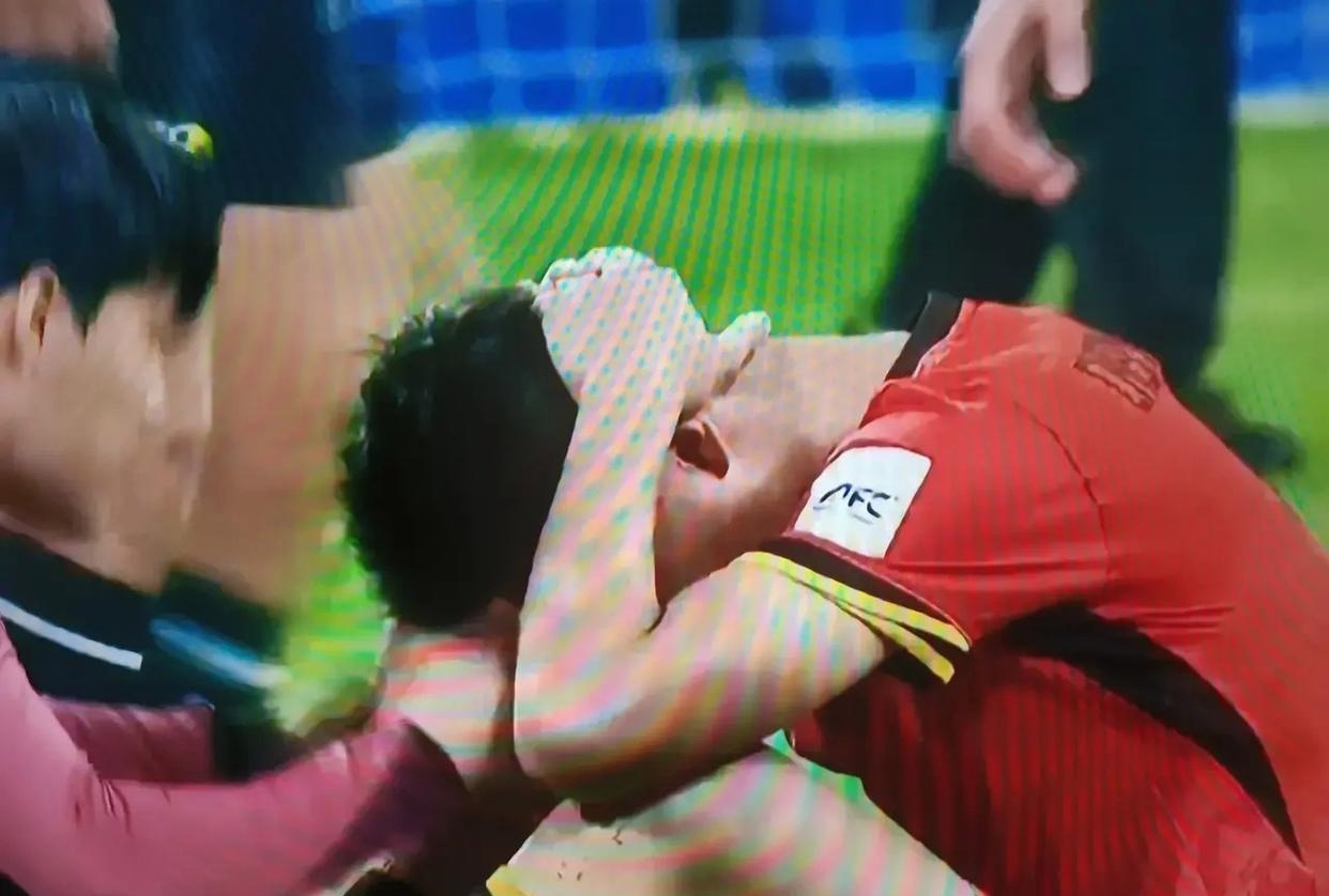 杏彩体育vip注册-球员在场上频频失误引起困扰