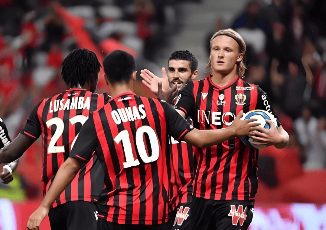 圣埃蒂安展现实力,赢得法甲关注的简单介绍 圣埃蒂安展现实力,赢得法甲关注的简单介绍