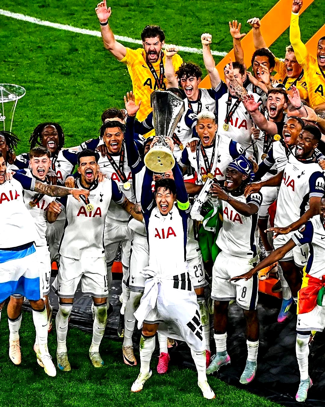 包含拜仁慕尼黑破釜沉舟,成功晋级欧冠半决赛的词条 包含拜仁慕尼黑破釜沉舟,成功晋级欧冠半决赛的词条