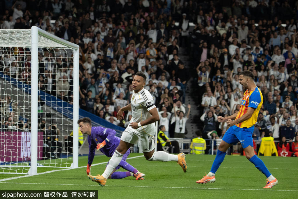 包含巴黎主帅透露新战术,争夺欧冠冠军之路的词条 包含巴黎主帅透露新战术,争夺欧冠冠军之路的词条